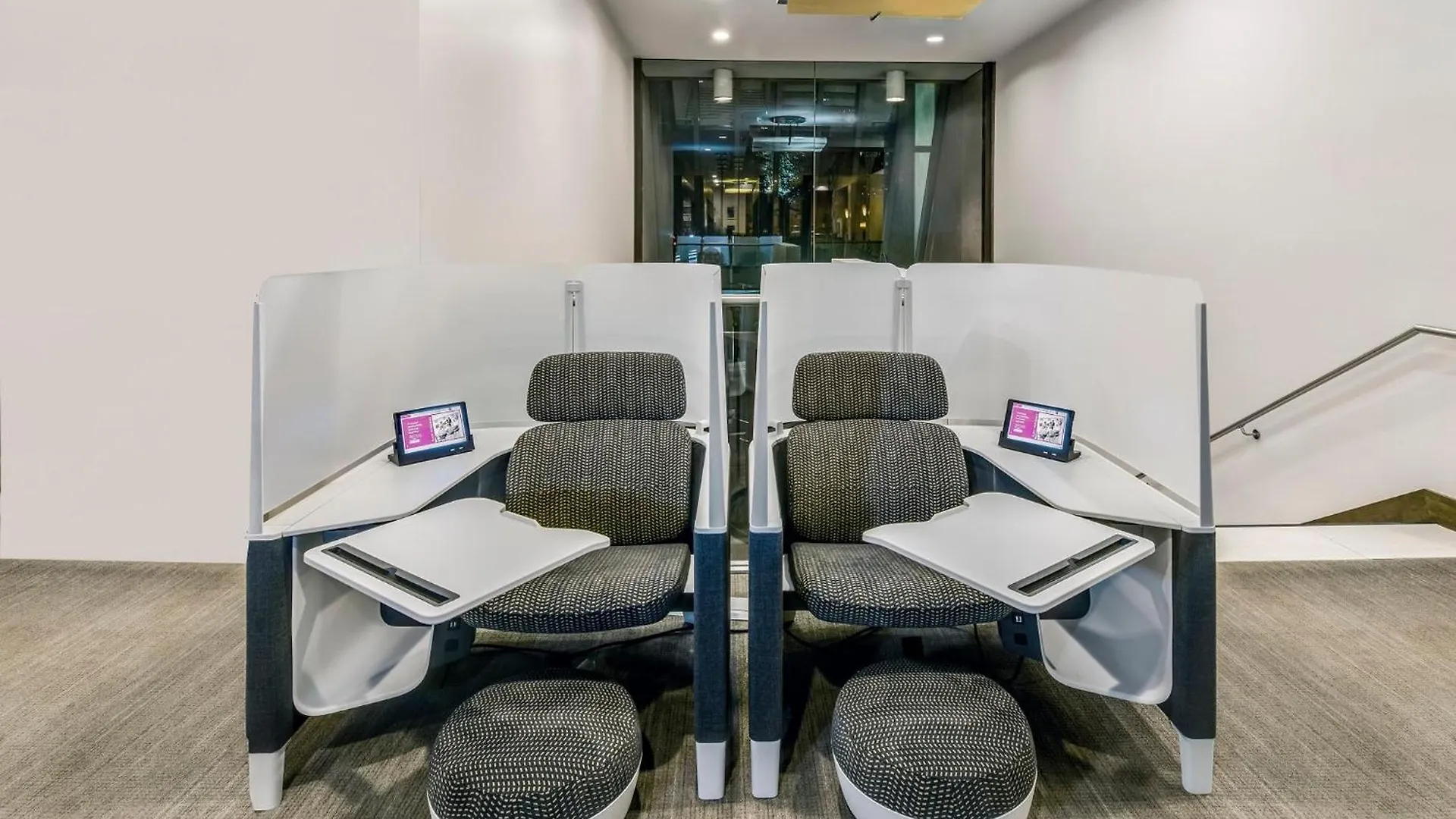Hotel Crowne Plaza Seattle Newly Renovated With No Resort Fee