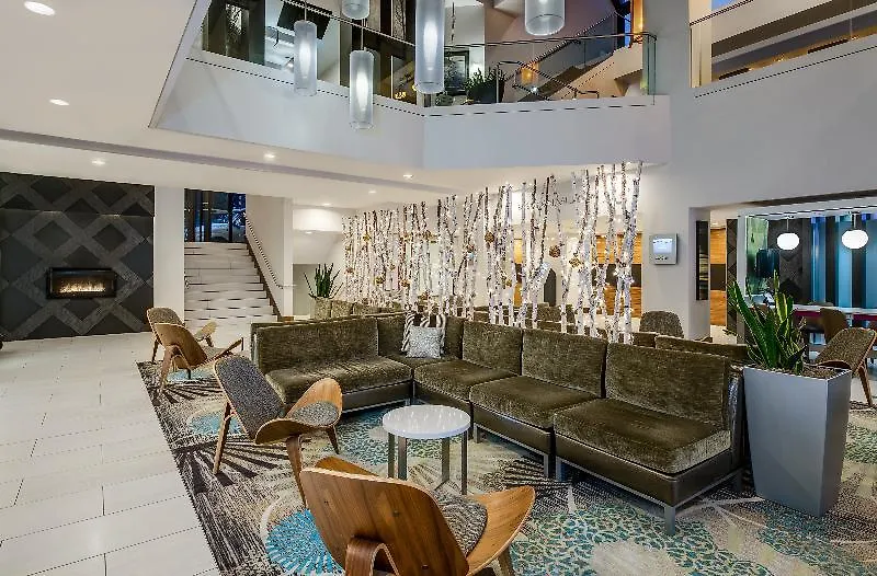 Crowne Plaza Seattle Newly Renovated With No Resort Fee