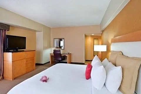 Crowne Plaza Seattle Newly Renovated With No Resort Fee Hotel