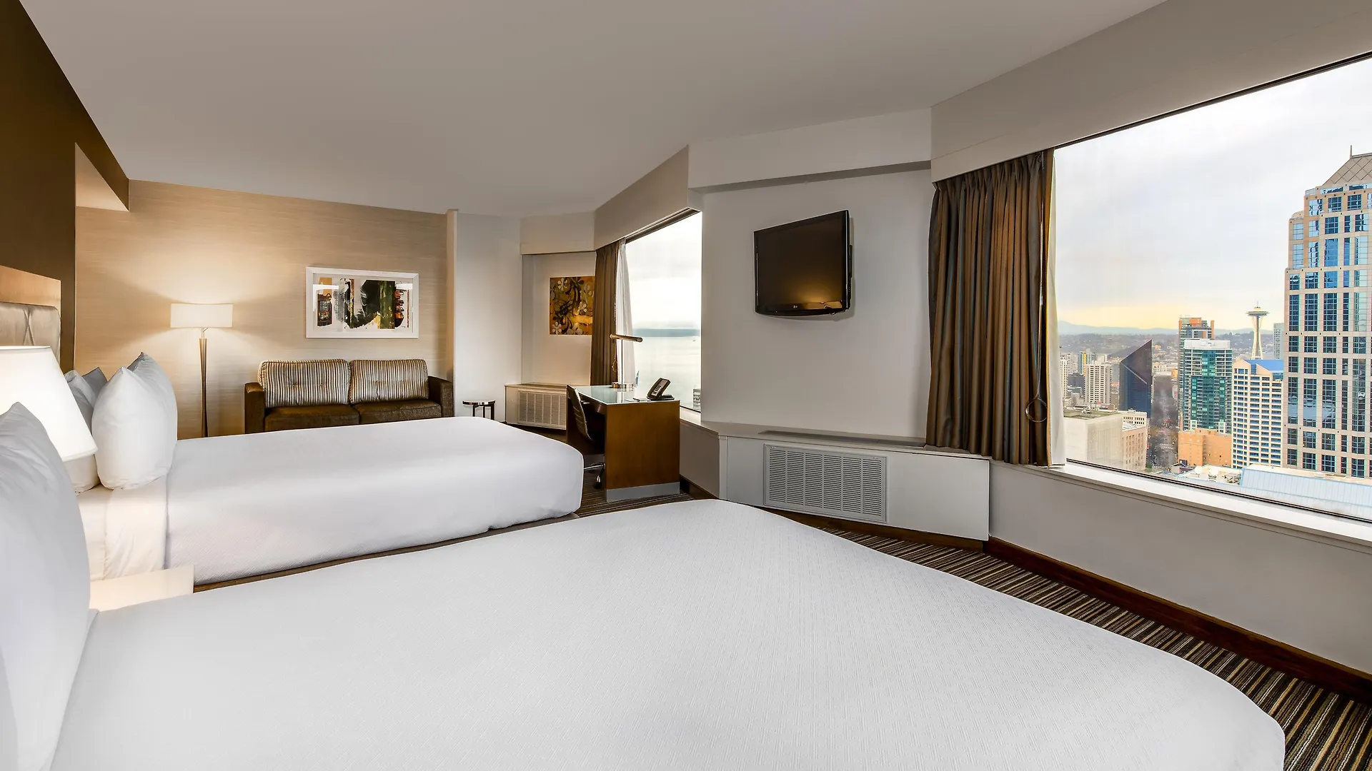 Crowne Plaza Seattle Newly Renovated With No Resort Fee Hotel