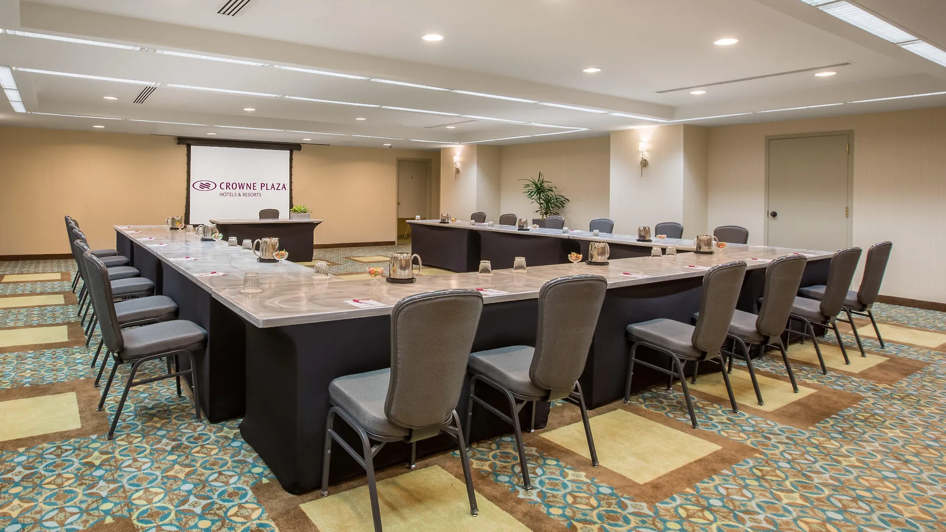 Crowne Plaza Seattle Newly Renovated With No Resort Fee Verenigde Staten