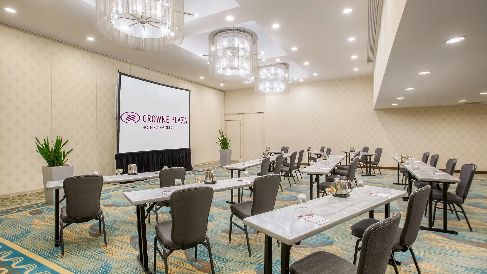 **** Hotel Crowne Plaza Seattle Newly Renovated With No Resort Fee Verenigde Staten