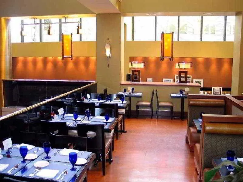 Hotel Crowne Plaza Seattle Newly Renovated With No Resort Fee