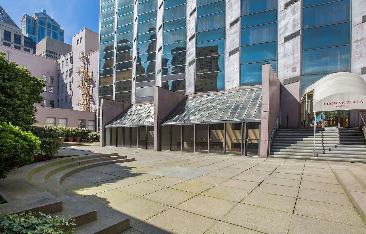 Crowne Plaza Seattle Newly Renovated With No Resort Fee